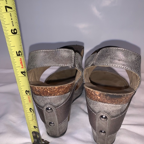 Pierre Dumas Pewter Enya Sandal - Picture 11 of 12